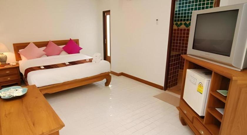Fah Place Hotel Нан Екстериор снимка