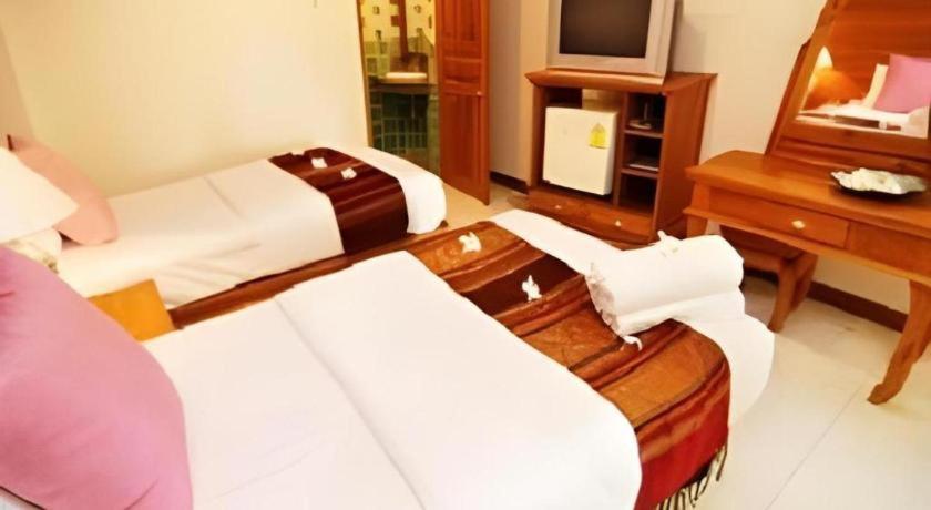 Fah Place Hotel Нан Екстериор снимка