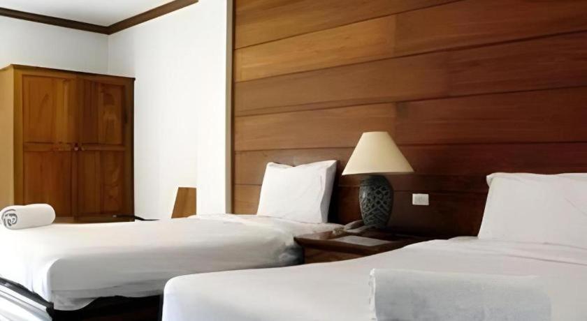 Fah Place Hotel Нан Екстериор снимка