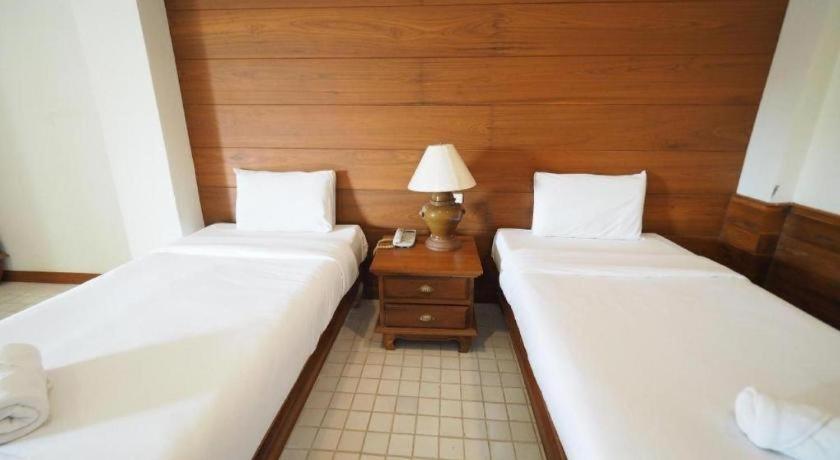 Fah Place Hotel Нан Екстериор снимка