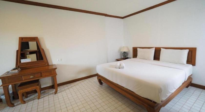Fah Place Hotel Нан Екстериор снимка